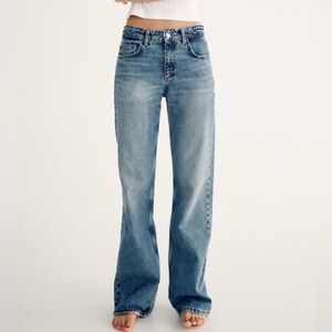 Zara Mid Rise Wide Leg Jeans
